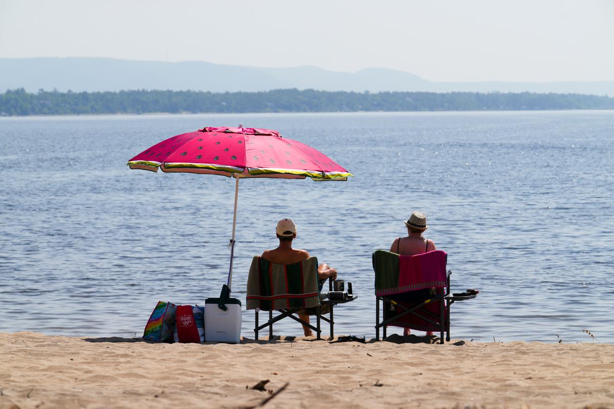 Heat Warnings Remain in Effect From Ontario to Newfoundland: Environment Canada
