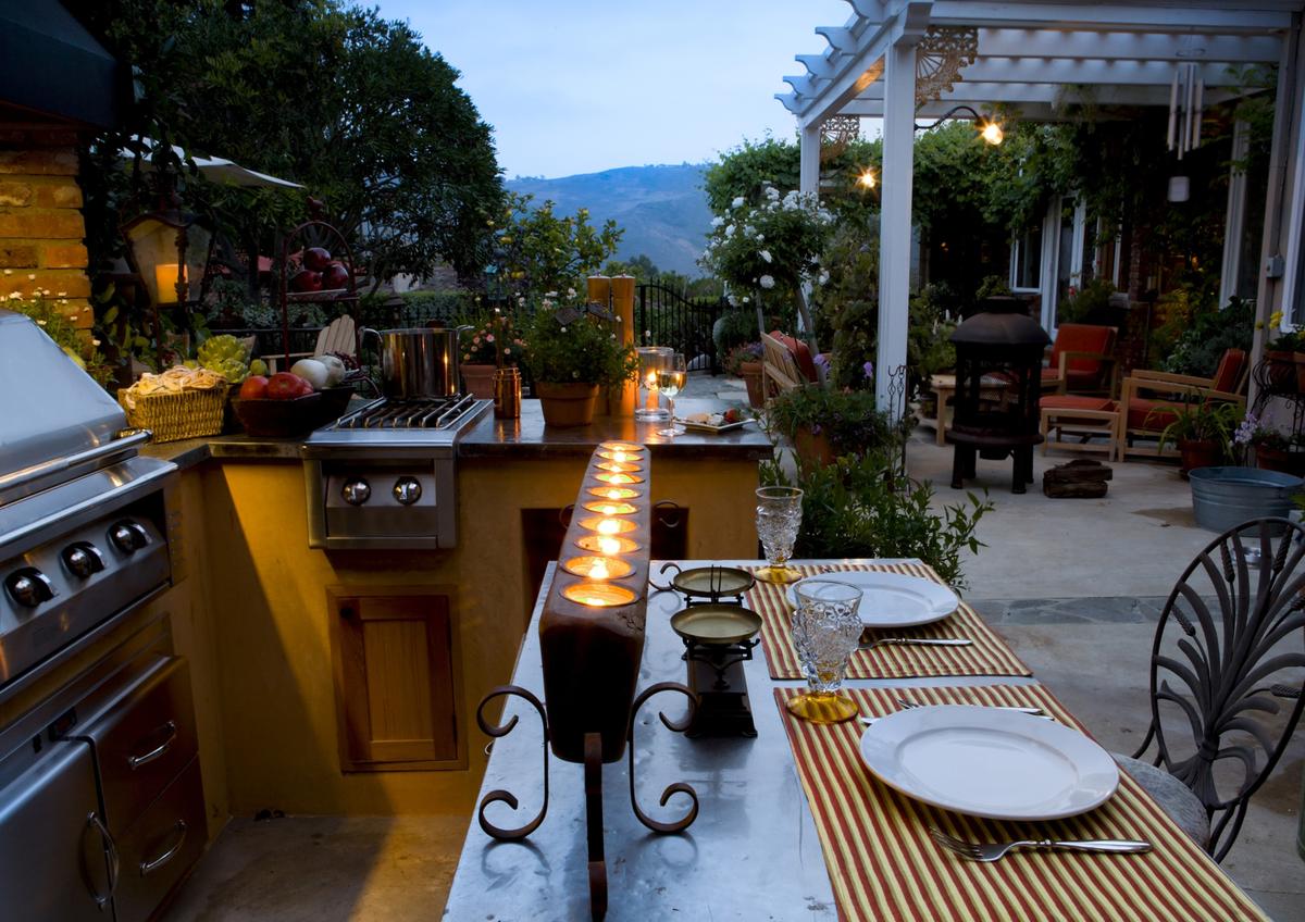 Ask Angi: How Should I Plan an Outdoor Kitchen?