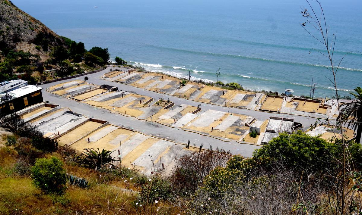 FireAid Hires Attorneys to Review $100 Million in Donations for Los Angeles Victims