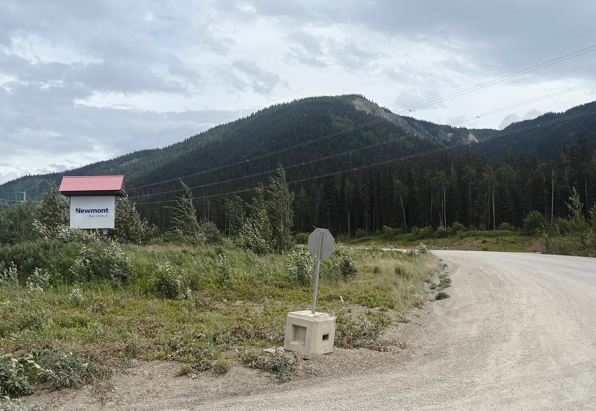 3 Miners Trapped Underground in BC Are Behind 30 Metres of Debris
