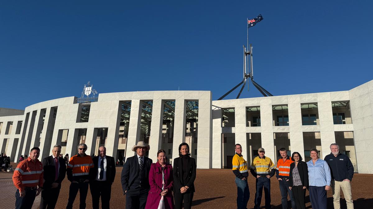 Queensland state MP Robbie Katter, of Katter's Australian Party, with a delegation of stakeholders from the copper processing industry in Canberra, Australia. (Courtesy of Robbie Katter)