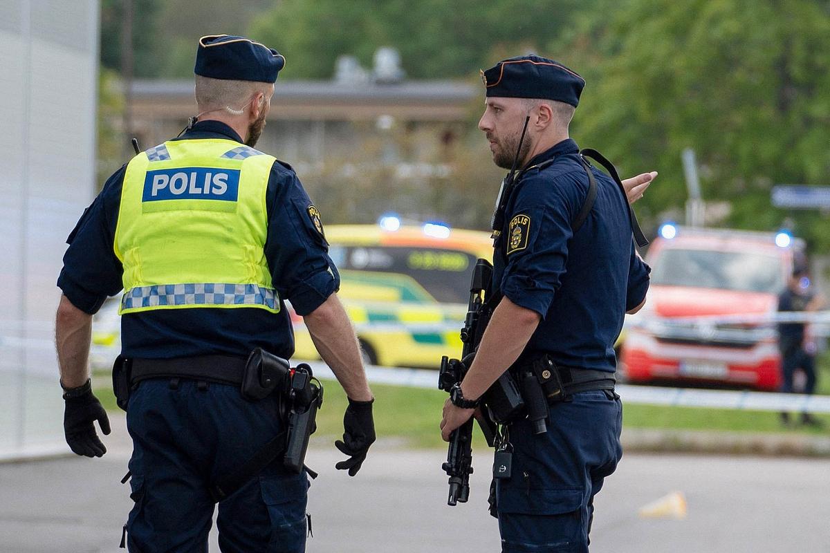 Sweden Passes Law Allowing Immigrants’ Residency Permits to Be Revoked Over Bad Behavior