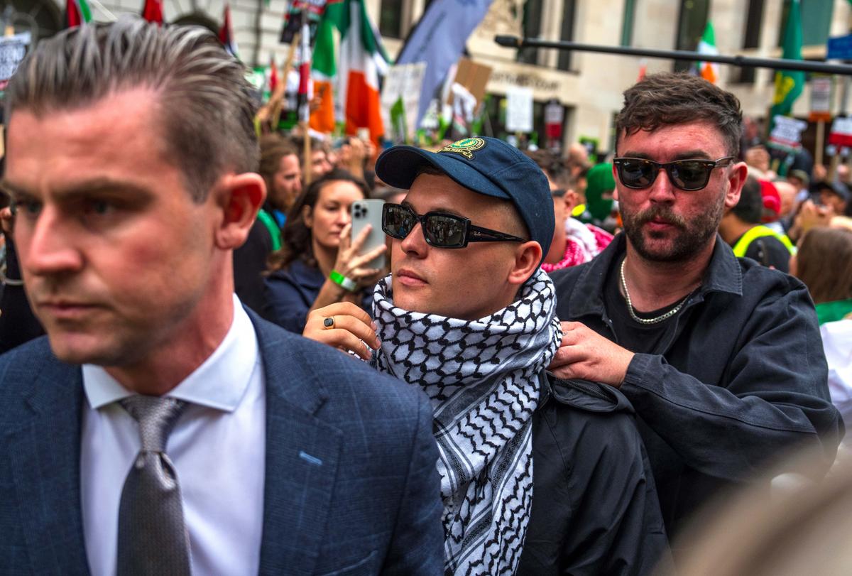 Irish Band Kneecap Barred From Entering Canada for ‘Glorifying’ Terrorism: MP