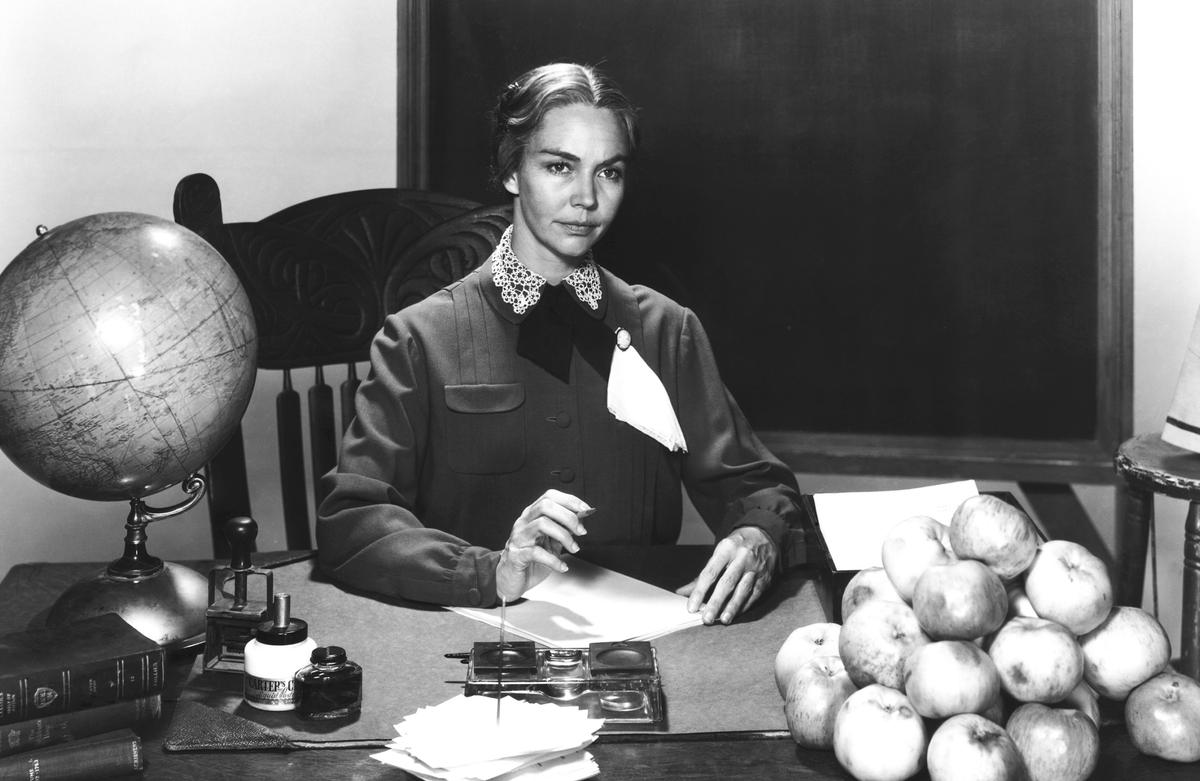 ‘Good Morning, Miss Dove’: Cultivating Class