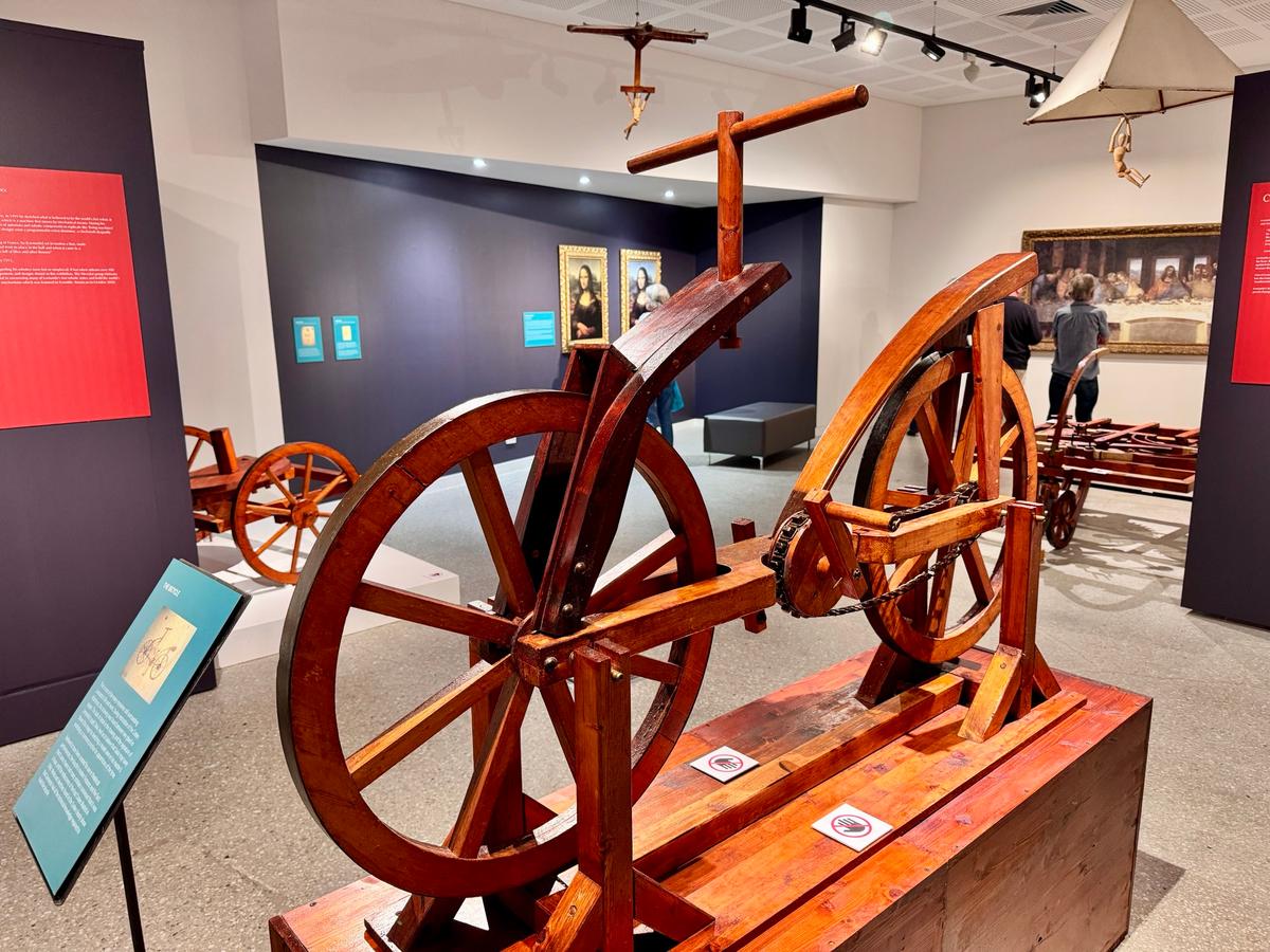 Leonardo da Vinci's bicycle put together by the Museum of Leonardo da Vinci in Florence from the polymath's instructions and drawings that were created hundreds of years before the first actual bicycle—on display at the Redcliffe Museum in Queensland, Australia on Aug. 16, 2025. (Daniel Y. Teng/The Epoch Times)