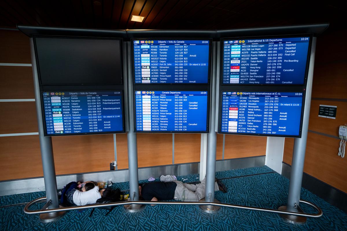 Vancouver International Airport Reports Delays, Cites Staffing Issues With NAV CANADA
