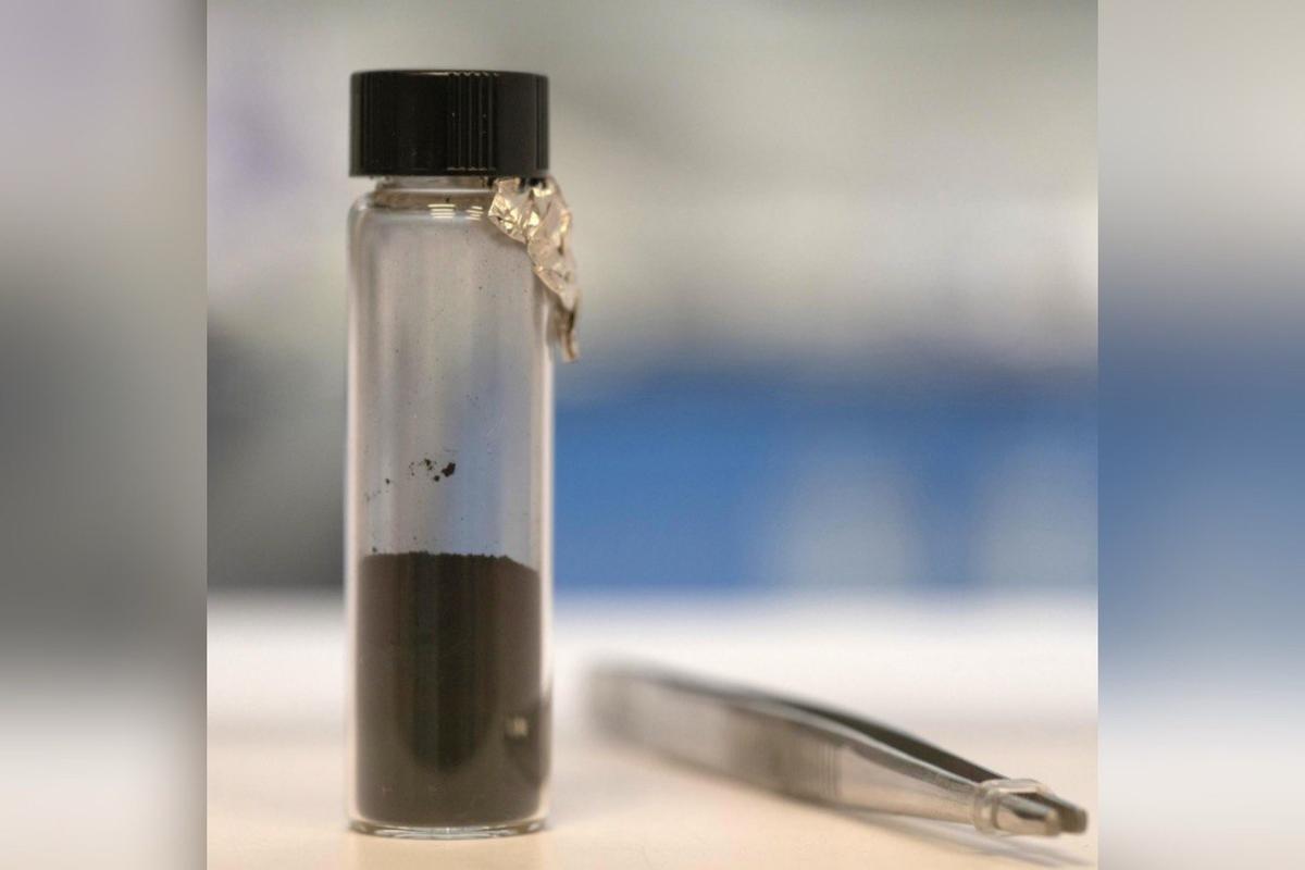 Spacedust From Asteroid Bennu Provides Glimpse Into Celestial Past