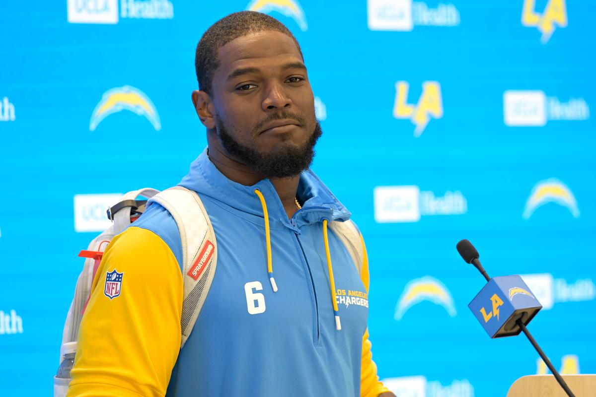 Chargers LB Denzel Perryman Arrested on Weapons Charges and Remains in Jail