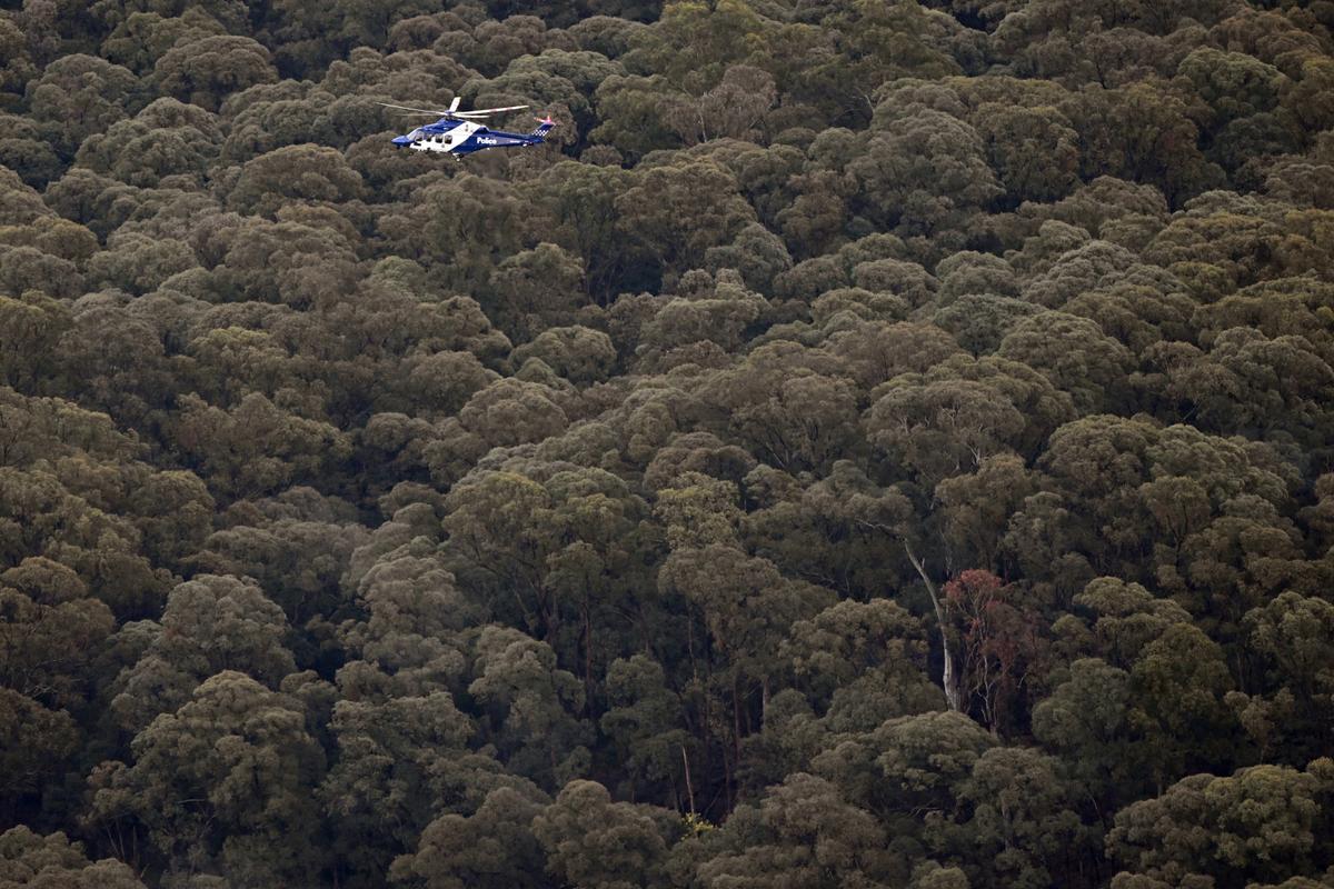 Chief Says Alleged Police Killer May Be Receiving Help on 6th Day of Manhunt