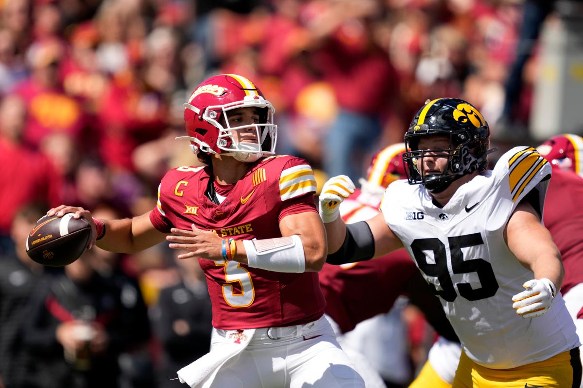 Iowa State QB Rocco Becht Keeps Record Going Amid Victory Over Iowa