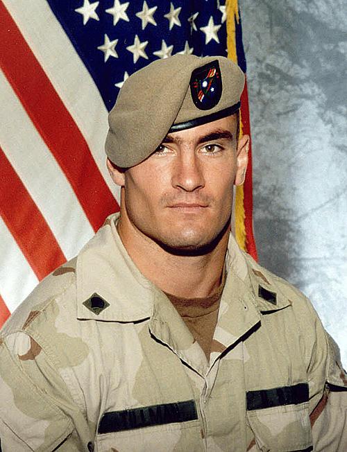 The June 2003 military portrait of Cpl. Pat Tillman. (Public Domain)