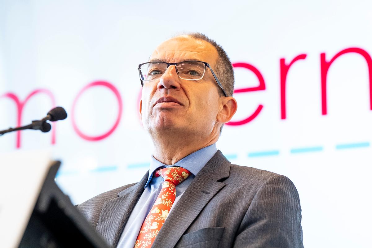 Feds, Moderna Announce First Batch of Canadian mRNA Vaccines