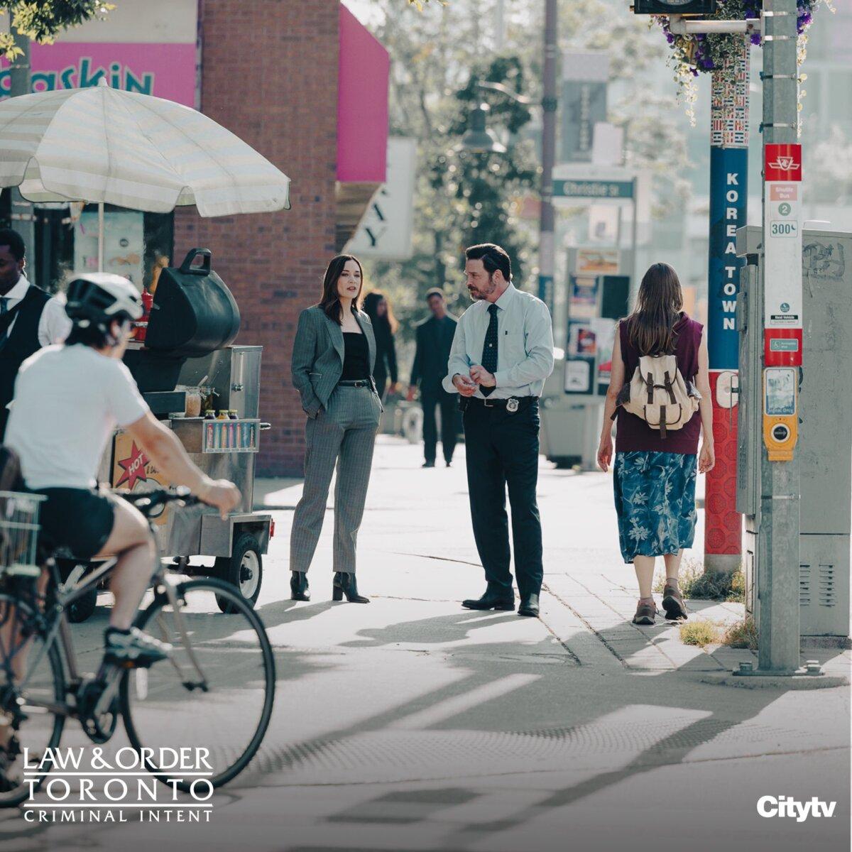 Detective Sergeant Frankie Bateman (Kathleen Munroe) and Detective Sergeant Henry Graff (Aden Young) are on the streets of Toronto, in “Law & Order Toronto: Criminal Intent.” (CW)