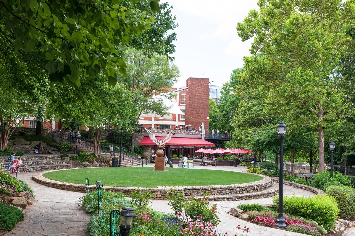 Beauty fosters human connection, and public spaces that feel inviting encourage community interaction. (J. Michael Jones/Shutterstock)
