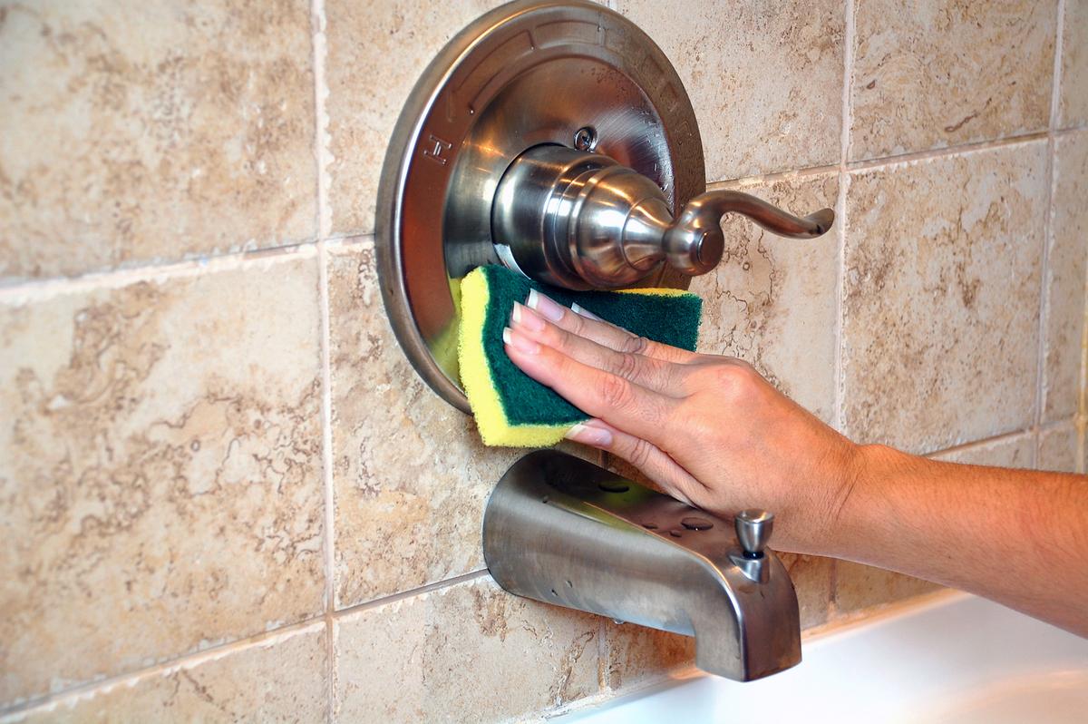 Ask Angi: How Can I Keep My Bathroom Spotless?