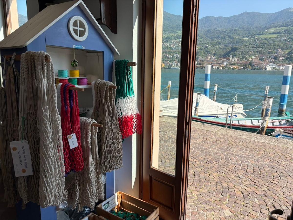 Italian Island’s Historic Craft Still Nets a Profit