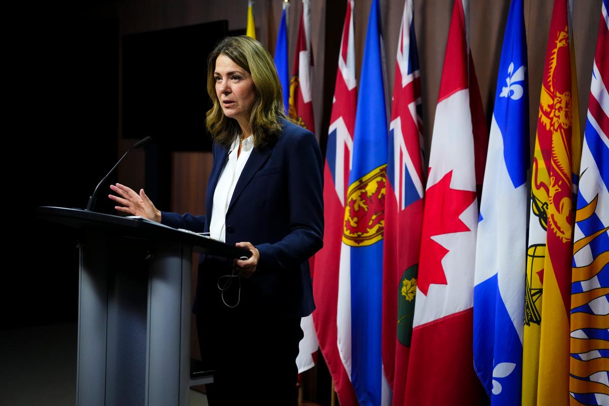 Alberta Set to Introduce Back-to-Work Legislation for Striking Teachers 