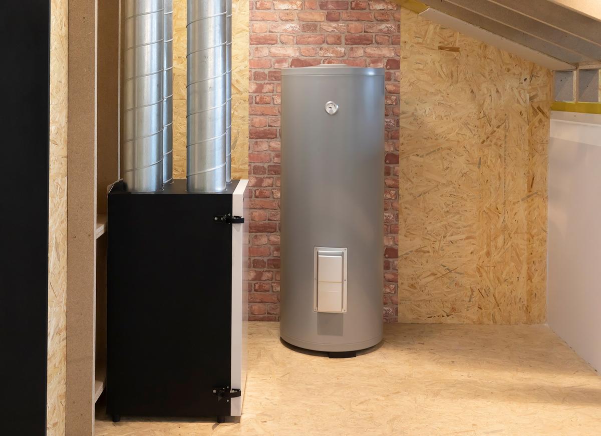 Traditional tank water heaters maintain a steady reservoir of hot water. (n.tati.m/Shutterstock)