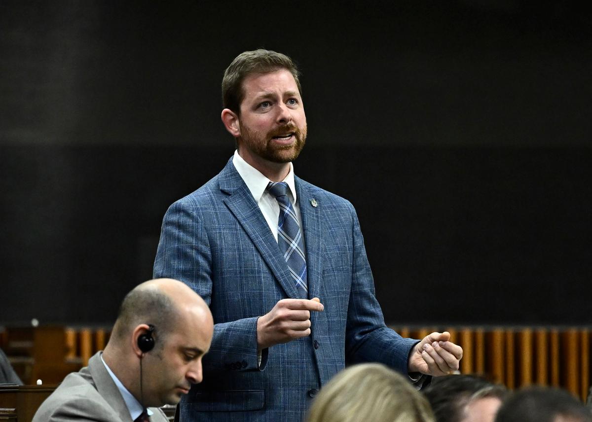 Bloc Québécois Calls for Inquiry Into ‘Exploitative Practices’ in Trucking Industry