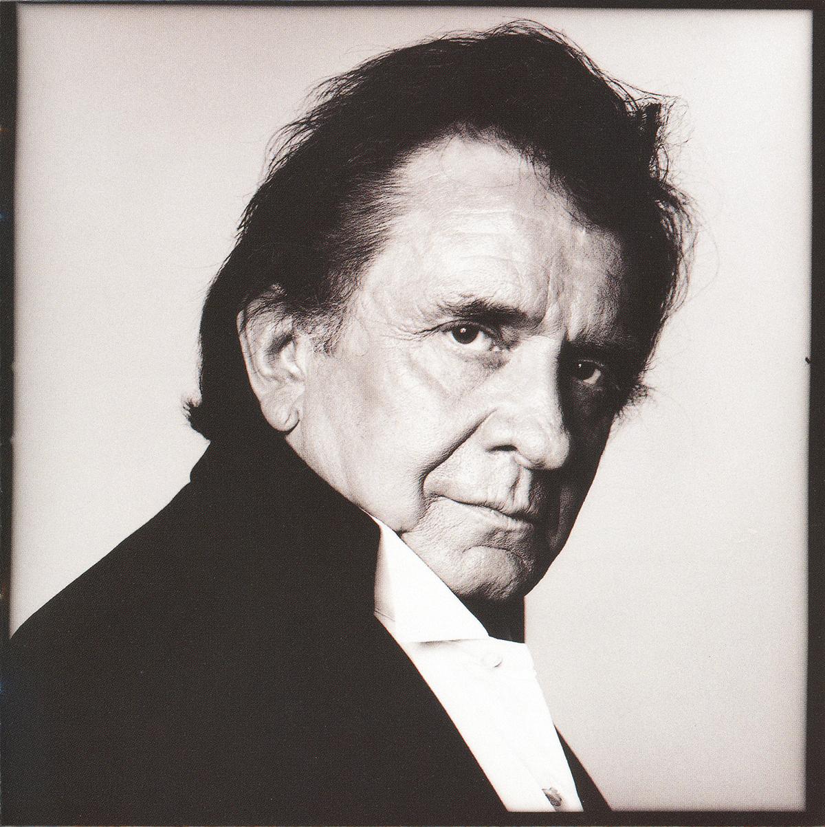A circa early 1990s' photograph of Johnny Cash from the 2005 compilation album "Johnny Cash – The Legend Of Johnny Cash." Internet Archive. (Public Domain)