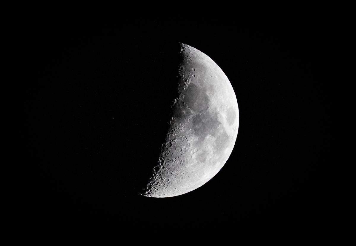 Russia Announces Plan to Put Power Plant on the Moon by 2036