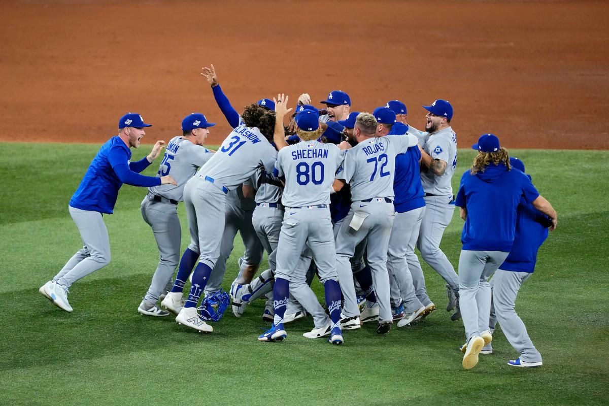 Dodgers Beat Blue Jays to Win Back-to-Back World Series