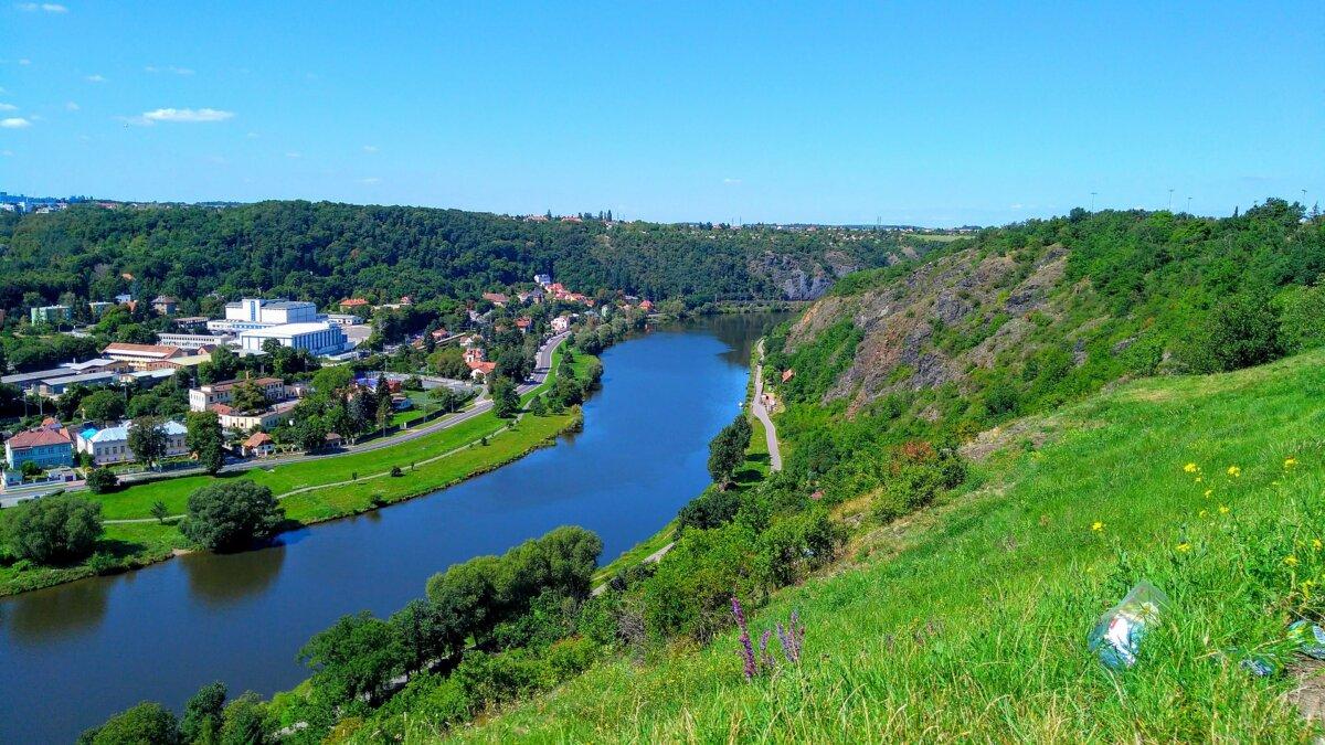 The Vltava River, which flows through Prague, was the inspiration for Bedrich Smetana’s composition “Vltava.” (<a href="https://en.wikipedia.org/wiki/Vltava#/media/File:Vltava,_%C4%8Dtvr%C5%A5_Sedlec_a_PR_Podho%C5%99%C3%AD.jpg">Phoenix CZE/ CC BY-SA 4.0</a>)