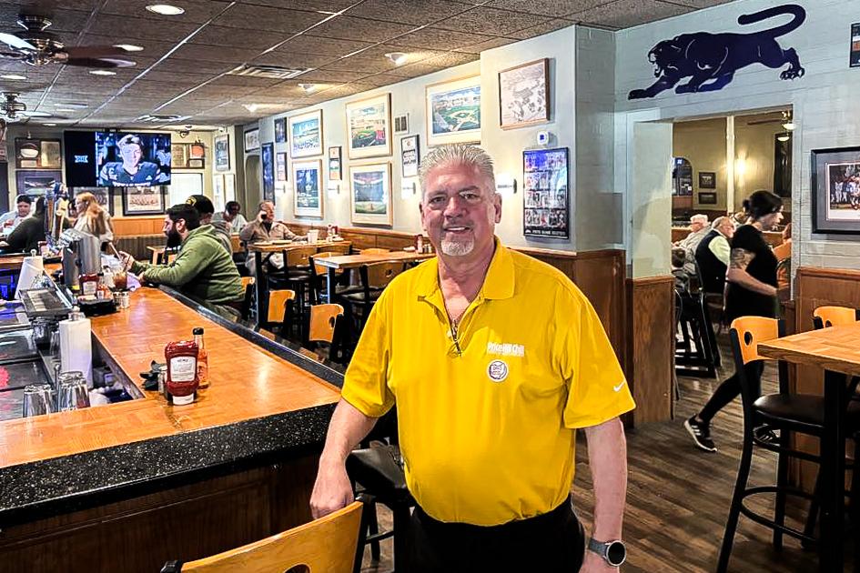 Steve Beltsos, owner of Price Hill Chili in Cincinnati, told The Epoch Times on Nov. 4, 2025, that his family's diner has served as a popular gathering spot for Democratic and Republican political candidates and their supporters for years. (Jeff Louderback/The Epoch Times)