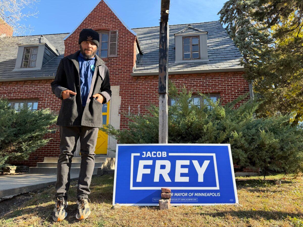 Zamar Moore stands outside a polling venue in Minneapolis, Minn., on Nov. 4, 2025. (Janice Hisle)