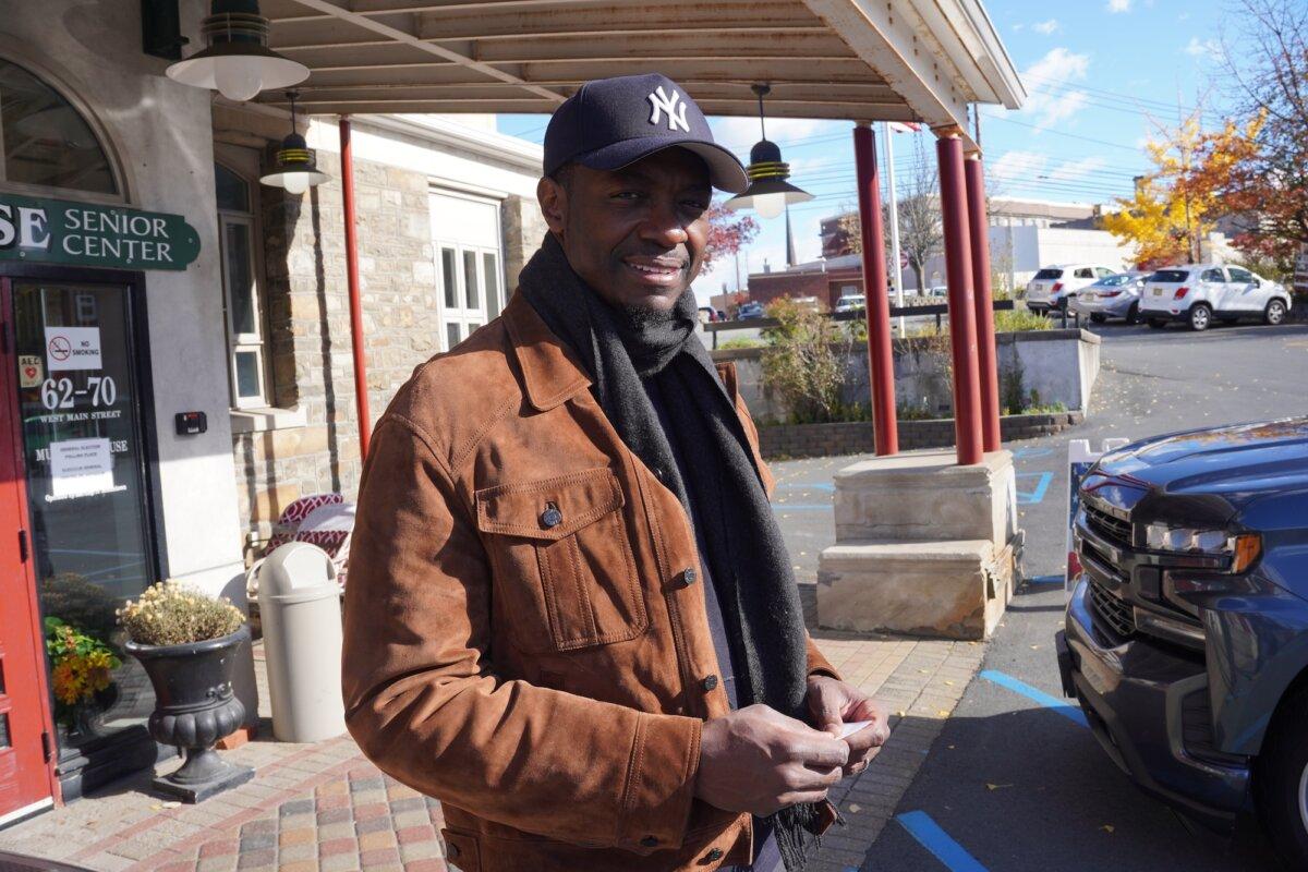 Andrew Moore outside the Mulberry House Senior Center polling site in Middletown, N.Y., on Nov. 4, 2025. (Oliver Mantyk/The Epoch Times)