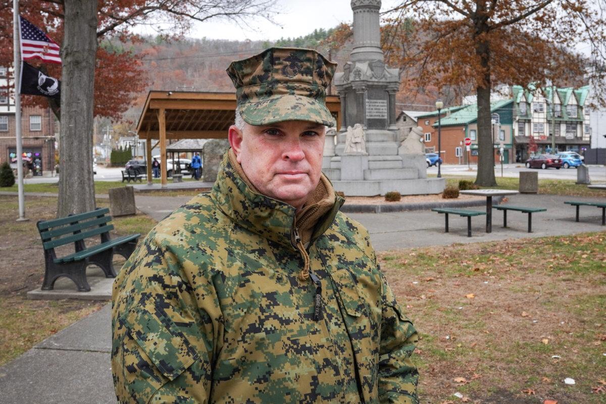 Marine Corps veteran George Kovatch at the Port Jervis Veterans Day Ceremony in Port Jervis, N.Y., on Nov. 11, 2025. (Oliver Mantyk/The Epoch Times)