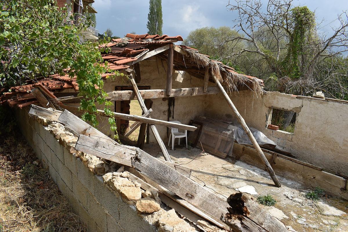 While this Greek stable hasn't been used in years, it helps readers imagine the difficulty of cleaning 30 years' worth of manure from immortal cattle. (<a href="https://commons.wikimedia.org/wiki/User:Annatsach">Annatsach</a>/<a href="https://creativecommons.org/licenses/by-sa/4.0/deed.en">CC BY-SA 4.0</a>)