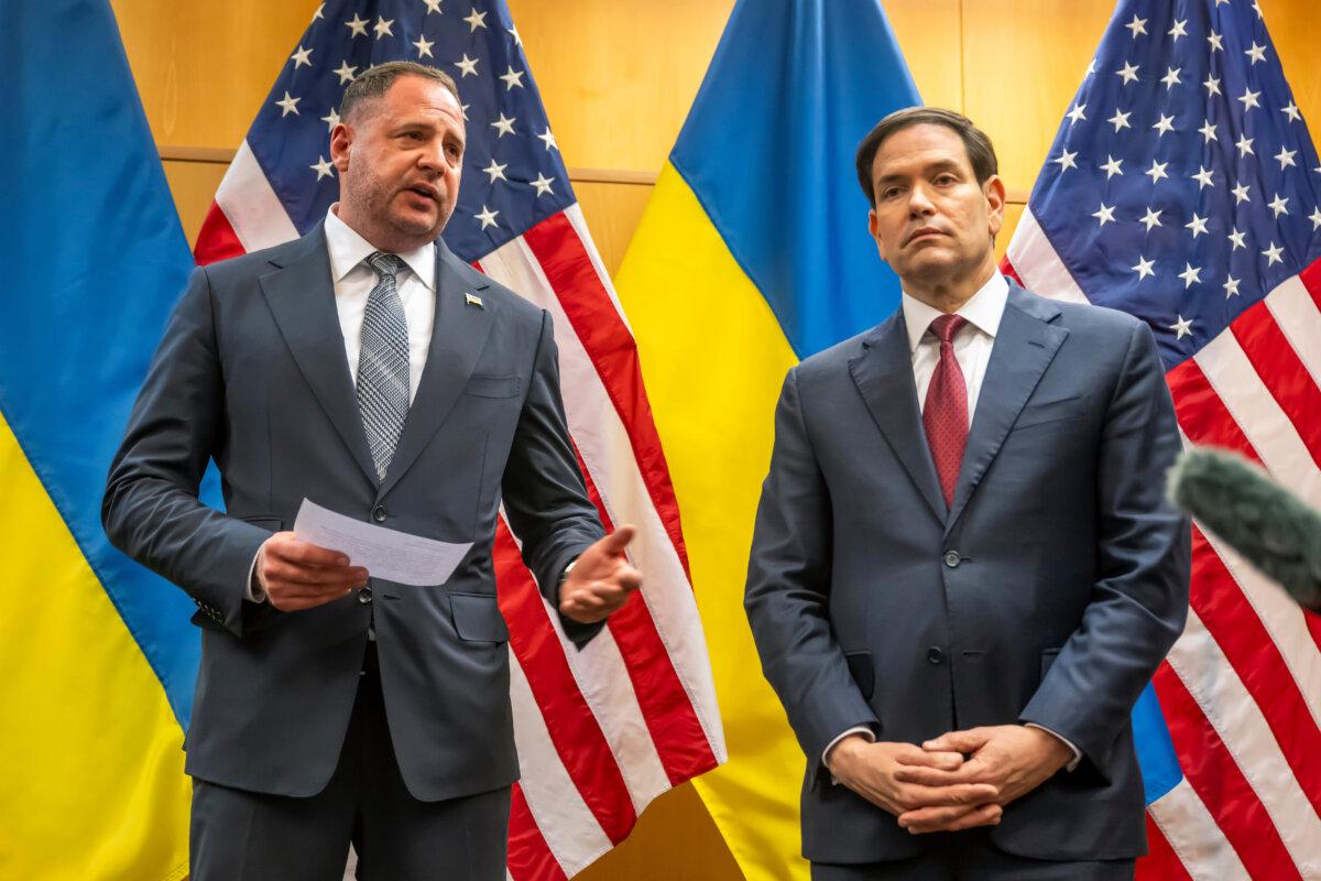 Head of the Office of the President of Ukraine Andriy Yermak (L) and U.S. Secretary of State Marco Rubio talk to the press at the U.S. Mission to International Organizations in Geneva on Nov. 23, 2025. (Martial Trezzini/Keystone via AP)