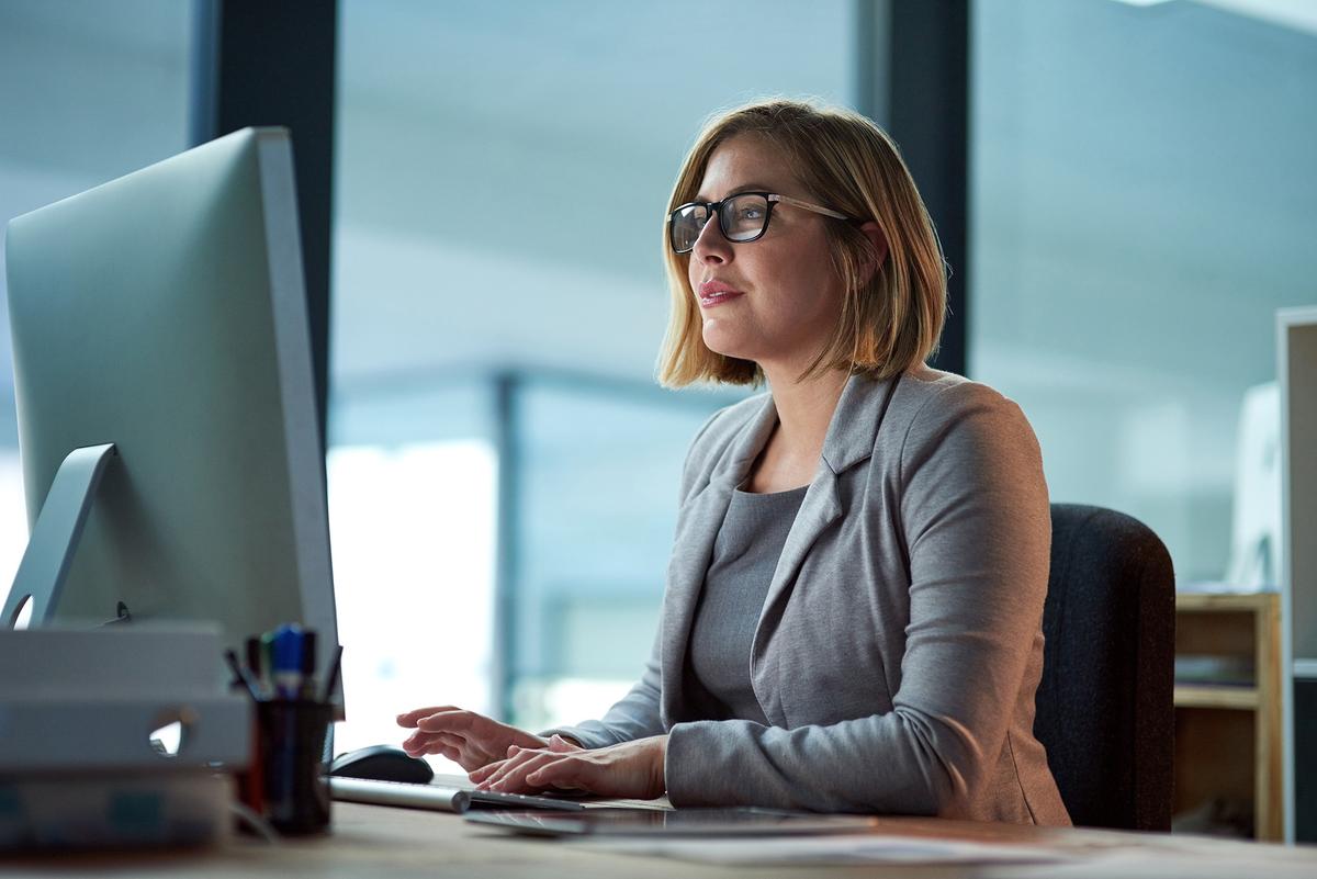 Strong verbs are a surefire way to improve writing. (PeopleImages/Shutterstock)