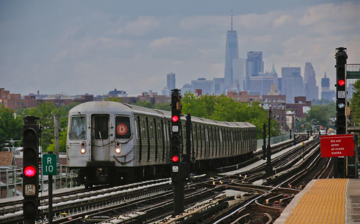 High School Student, 18, Charged With Arson in Fire That Burned New York City Subway Passenger