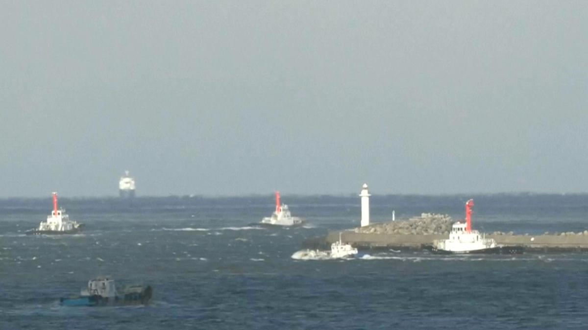 6.7 Magnitude Earthquake Causes Small Tsunami Waves Off Northeastern Japan
