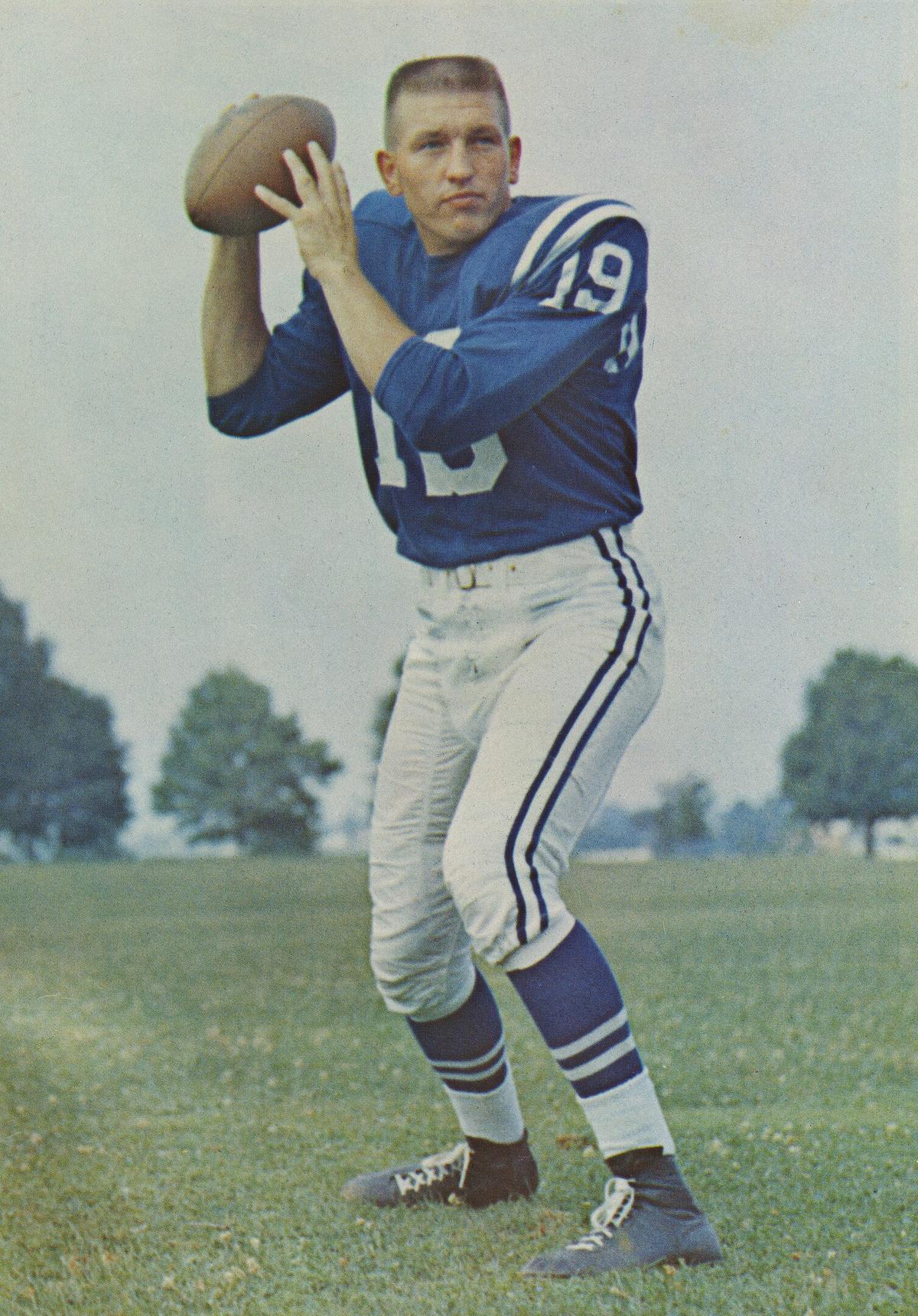 Johnny Unitas in 1963. (PD-US)