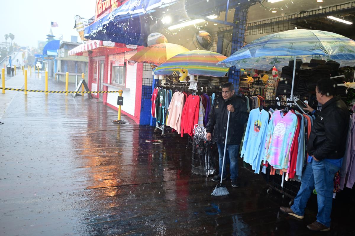 Powerful Holiday Storm Lashes Southern California and Brings Flash Floods, Mudslides