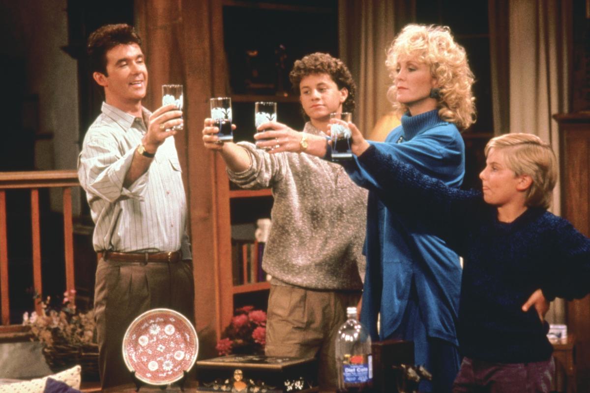 (L–R) The Seaver family: Jason (Alan Thicke), Mike (Kirk Cameron), Maggie (Joanna Kerns), and Ben (Jeremy Miller), in “Growing Pains.” (ABC/MovieStillsDB)