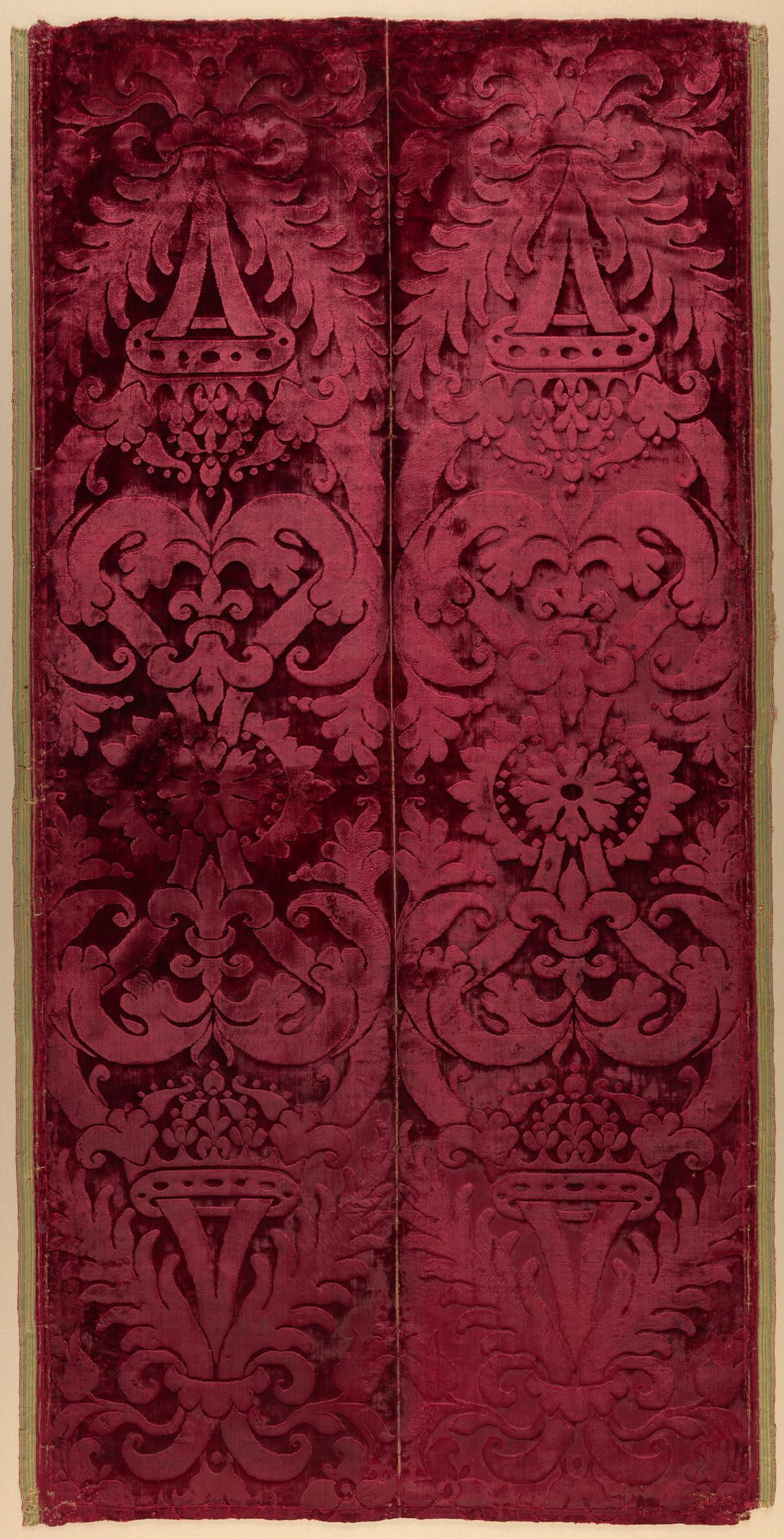 "Procurator’s Velvet Stole," circa 1575–1600, from Venice, Italy. Alto e basso silk velvet; 56 inches by 28 inches. (Cleveland Museum of Art)