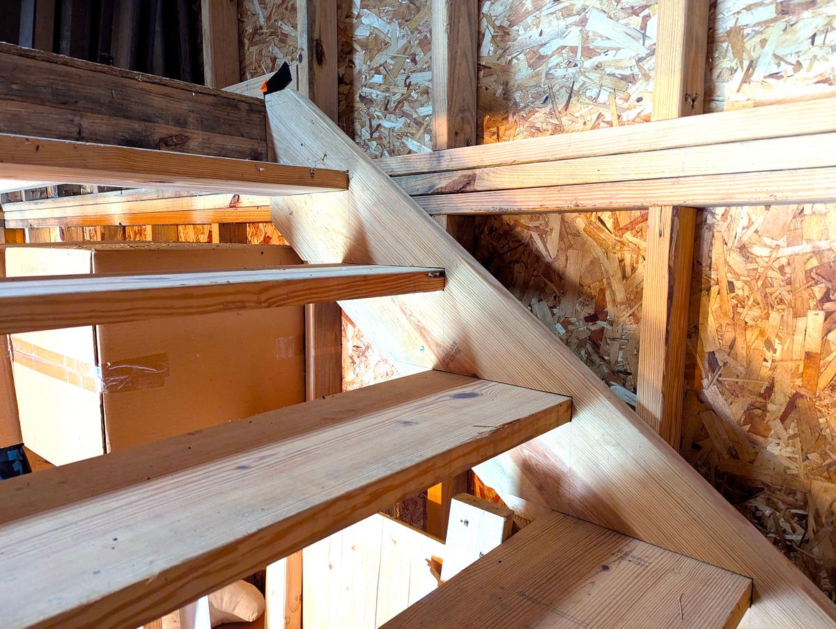 Ask the Builder: Building Strong, Simple Stairs