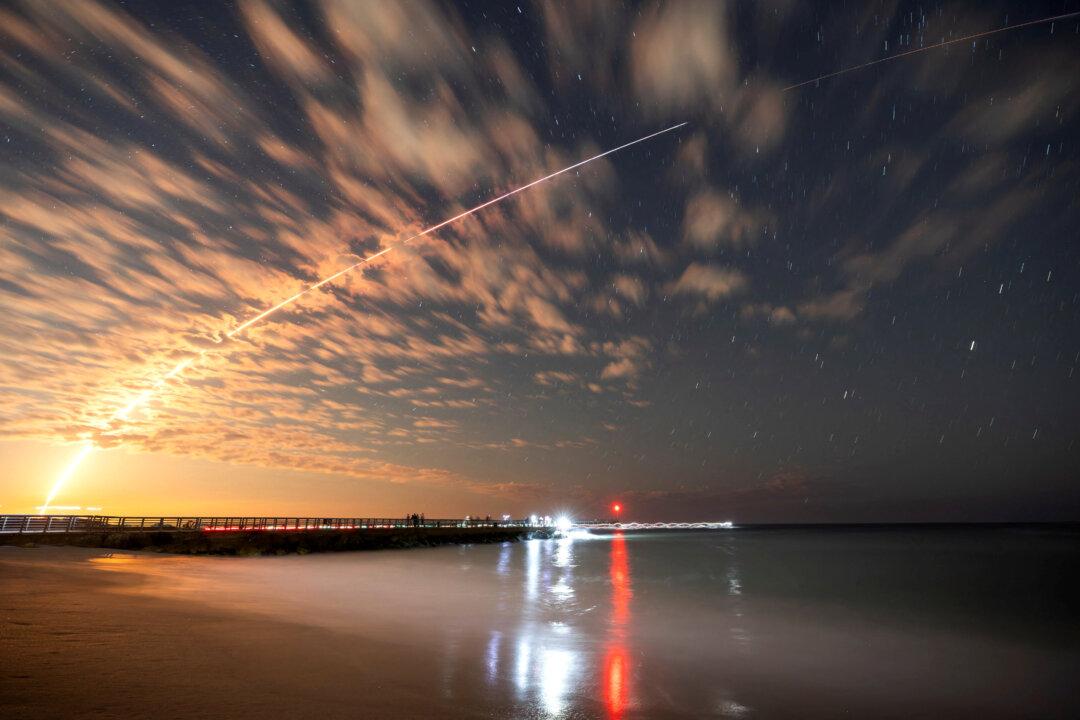 FCC Set to Vote on Easing Satellite Power Rules, Boosting SpaceX’s Starlink