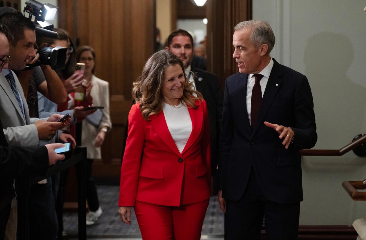 Carney Says He’s ‘Absolutely Not’ Keeping Freeland as MP Due to Minority Government
