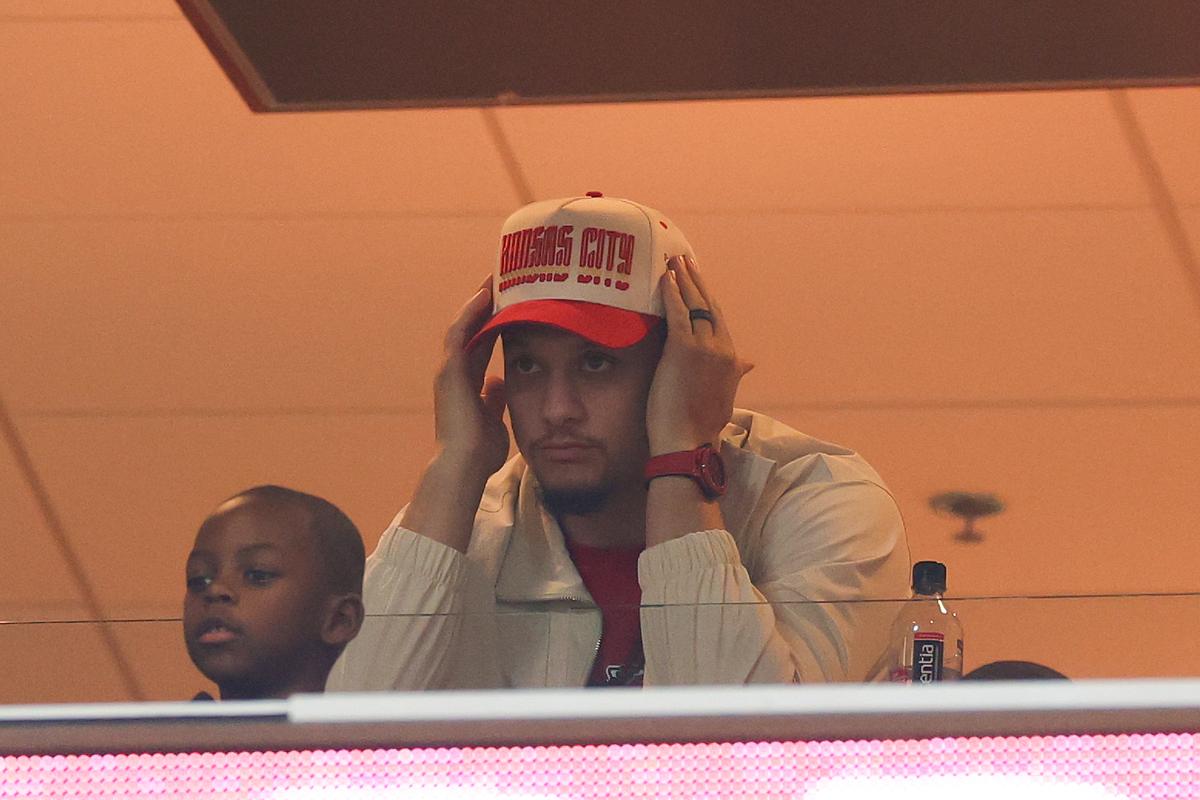 Patrick Mahomes of the Kansas City Chiefs watches the game against the Denver Broncos at Arrowhead Stadium in Kansas City, Mo., on Dec. 25, 2025. (Jamie Squire/Getty Images)