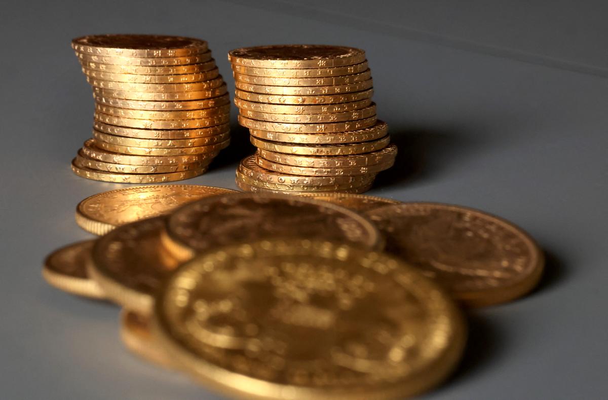 Gold Hits Record Above $4,600 as Geopolitical Risks and Fed Independence Fears Mount