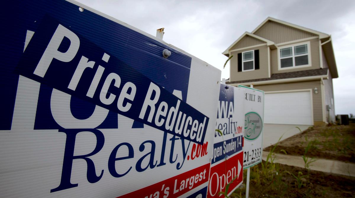 Share of New Homes Selling at a Discount Outpaces Existing Homes for First Time