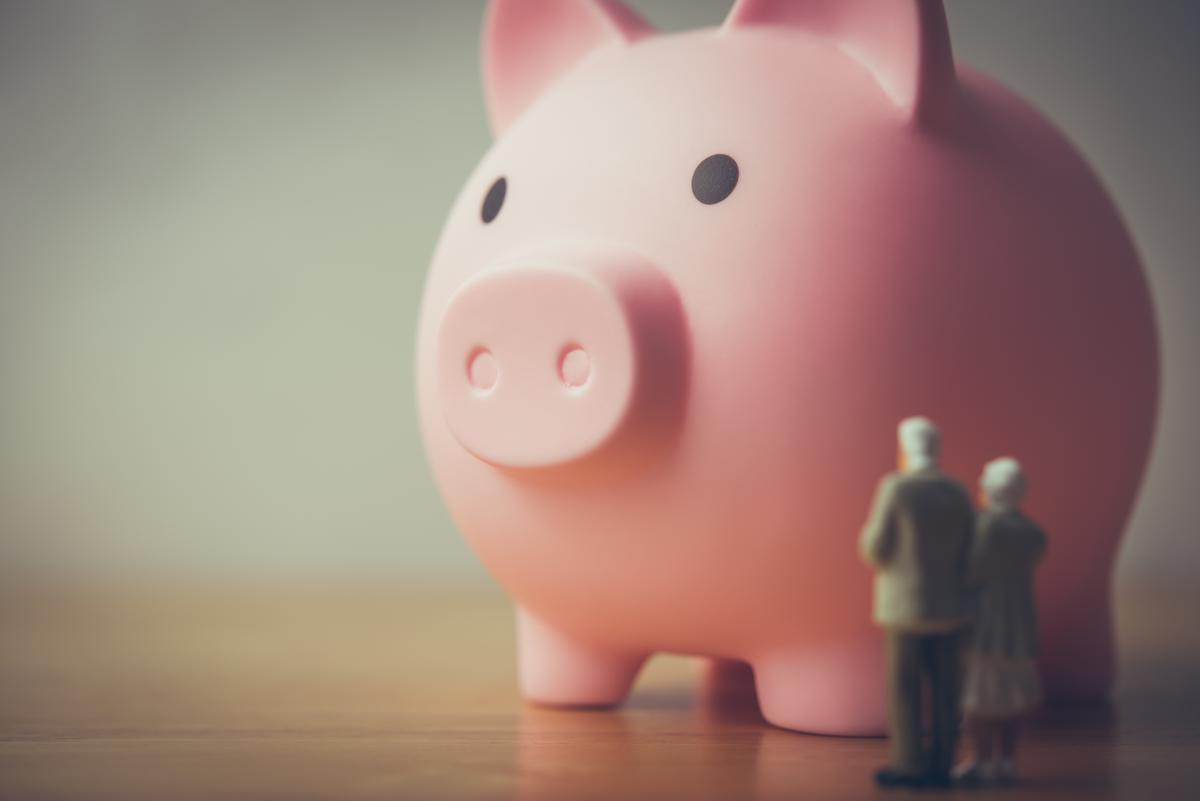 8 Tips to Stop Worrying About Running Out of Money in Retirement