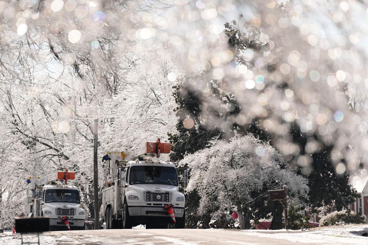 Situation in US South Grows More Dire After Days of Ice, Frigid Temperatures and Widespread Outages