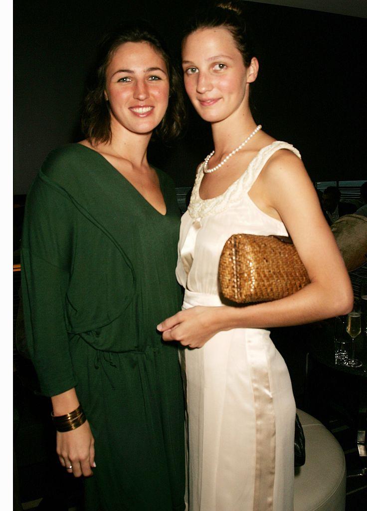 Daughters of former Australian Prime Minister Paul Keating, Katherine Keating (L) and Alexandra Keating attend at a cocktail party in Sydney, Australia, on Jan. 23, 2007. (Patrick Riviere/Getty Images)