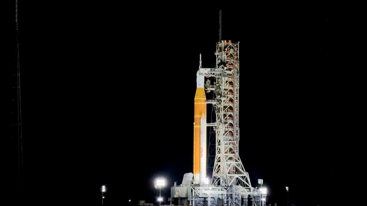 NASA Prepares to Take Moon Rocket Off Pad Due to Helium Failure